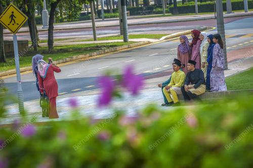 GAMBAR RAYA 2023