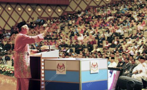 DATUK NAJIB TUN RAZAK