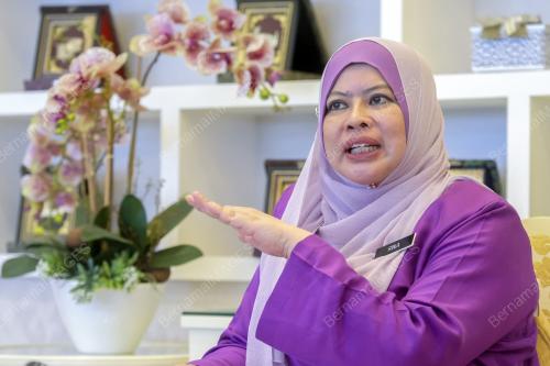 DATUK SERI RINA MOHD HARUN