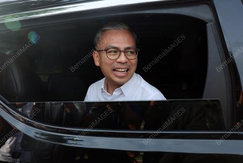 DATUK FAHMI FADZIL