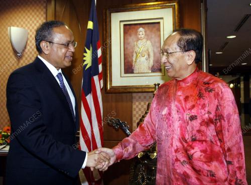 DR RAIS YATIM