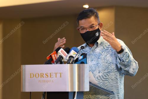 DATUK SERI SAIFUDDIN NASUTION