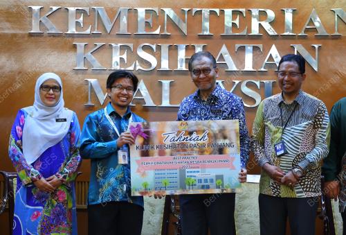 DATUK SERI DR DZULKEFLY AHMAD