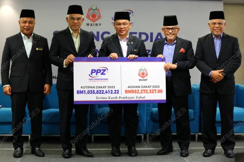 DATUK DR MOHD NAI'M MOKHTAR