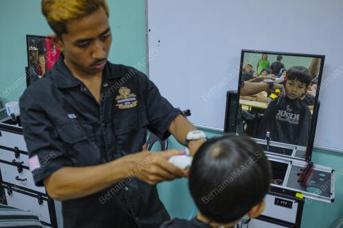 TINJAUAN PERSIAPAN KEMBALI KE SEKOLAH