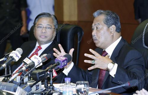 TAN SRI MUHYIDDIN YASSIN