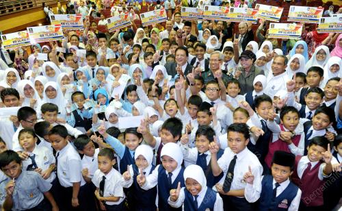 DATUK SERI TENGKU ADNAN TENGKU MANSOR