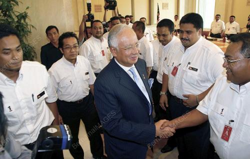 MOHD NAJIB TUN ABDUL RAZAK