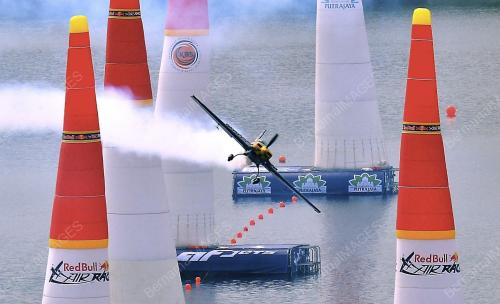 PTJ07_17052014_AIR_RACE