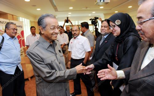 TUN DR MAHATHIR MOHAMAD