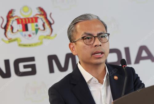 DATUK FAHMI FADZIL