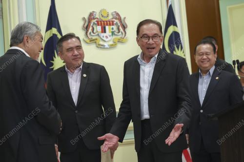 DATUK SERI ANWAR IBRAHIM