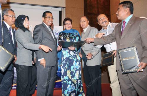 DATUK SERI MOHAMED KHALED NORDIN