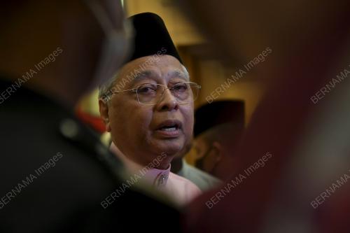 DATUK SERI ISMAIL SABRI YAAKOB