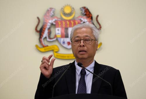 DATUK SERI ISMAIL SABRI YAAKOB