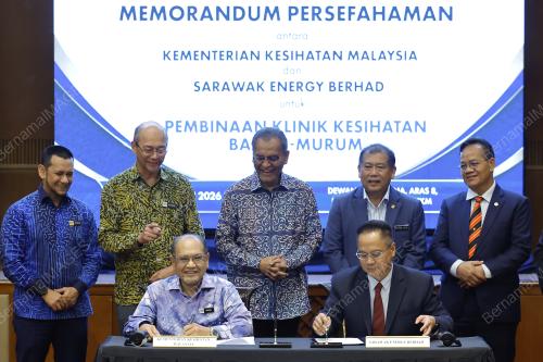 DATUK SERI DR DZULKEFLY AHMAD