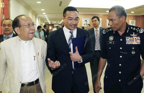 HISHAMMUDDIN TUN HUSSEIN