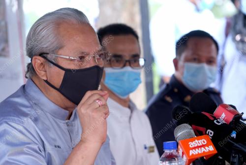 TAN SRI ANNUAR MUSA