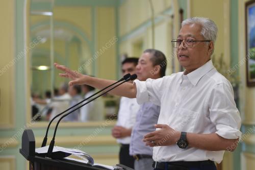 DATUK SERI ISMAIL SABRI YAAKOB