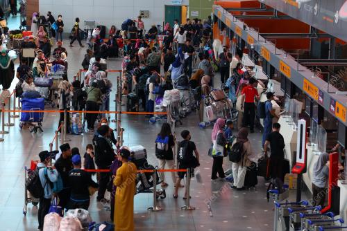 TINJAUAN KLIA TERMINAL 2