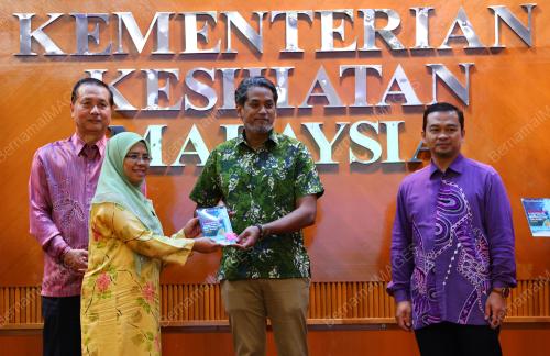 KHAIRY JAMALUDDIN