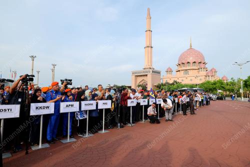 SUKARELAWAN PENJAWAT AWAM