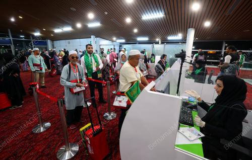 KUMPULAN PERTAMA JEMAAH HAJI MALAYSIA