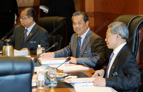 TAN SRI MUHYIDDIN YASSIN