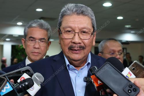 TAN SRI WAN AHMAD DAHLAN ABDUL AZIZ