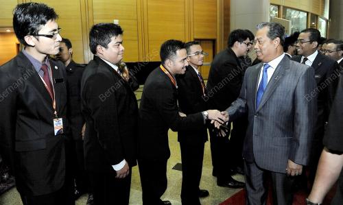 TAN SRI MUHYIDDIN YASSIN