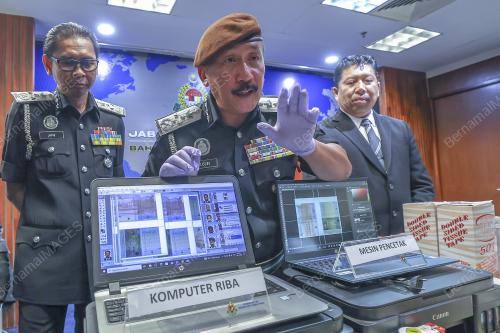 DATUK RUSLIN JUSOH