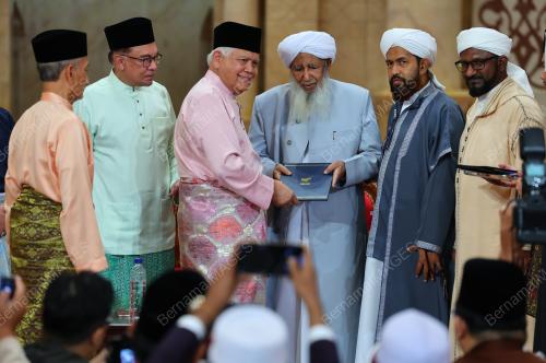 DATUK SERI ANWAR IBRAHIM