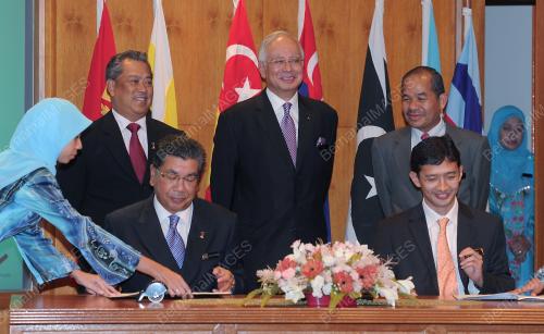 DATUK SERI NAJIB TUN RAZAK