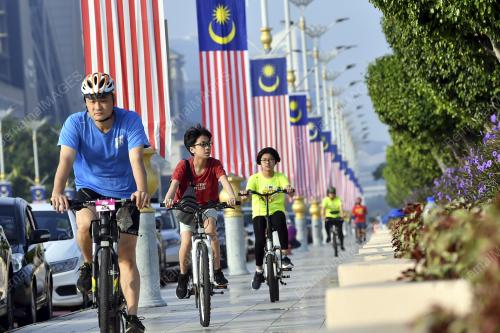 KEMERIAHAN JALUR GEMILANG