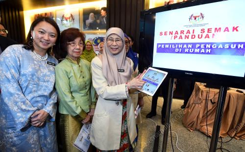 PTJ07_23112018_PENGASUH