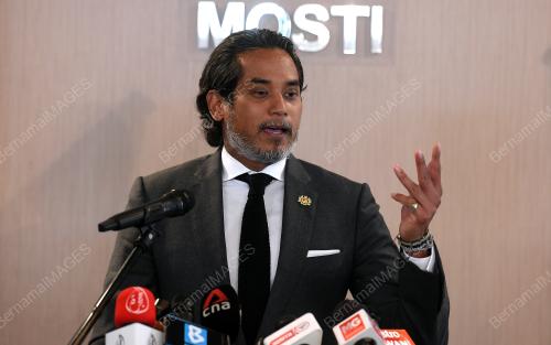 KHAIRY JAMALUDDIN ABU BAKAR