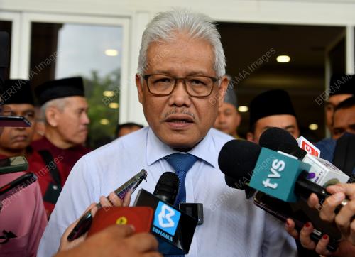 DATUK SERI HAMZAH ZAINUDIN