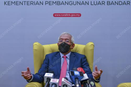 DATUK SERI MAHDZIR KHALID