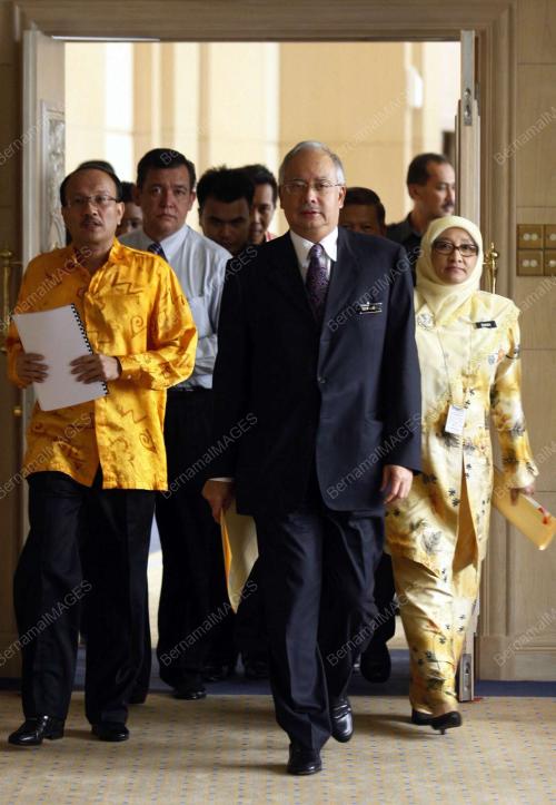 MOHD NAJIB TUN ABDUL RAZAK