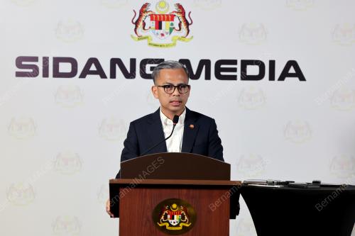 FAHMI FADZIL