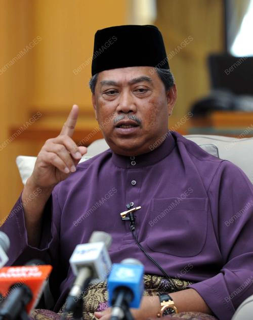 TAN SRI MUHYIDDIN YASSIN