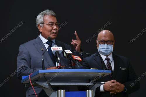 DATUK SERI MOHD REDZUAN YUSOF
