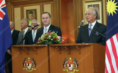 MOHD NAJIB TUN ABDUL RAZAK