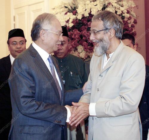 MOHD NAJIB TUN ABDUL RAZAK