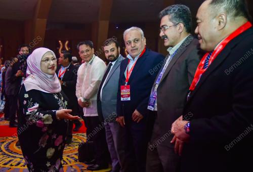 DATUK SERI WAN SURAYA WAN MOHD RAZI