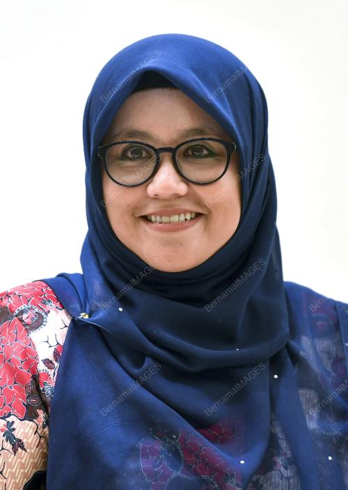 MAS ERMIEYATI SAMSUDIN