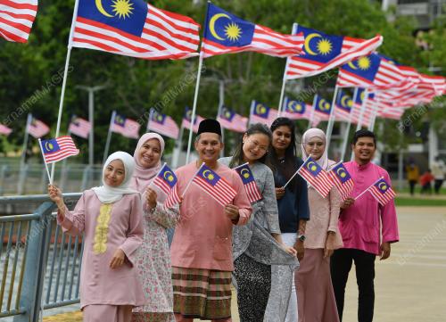 KECERIAAN JALUR GEMILANG