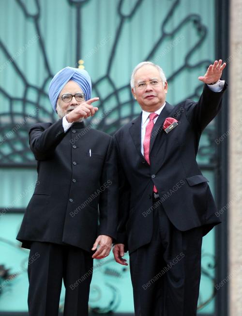 MOHD NAJIB TUN ABDUL RAZAK