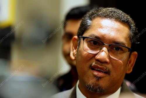 DATUK SERI AHMAD FAIZAL AZUMU