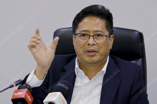TAN SRI AZAM BAKI